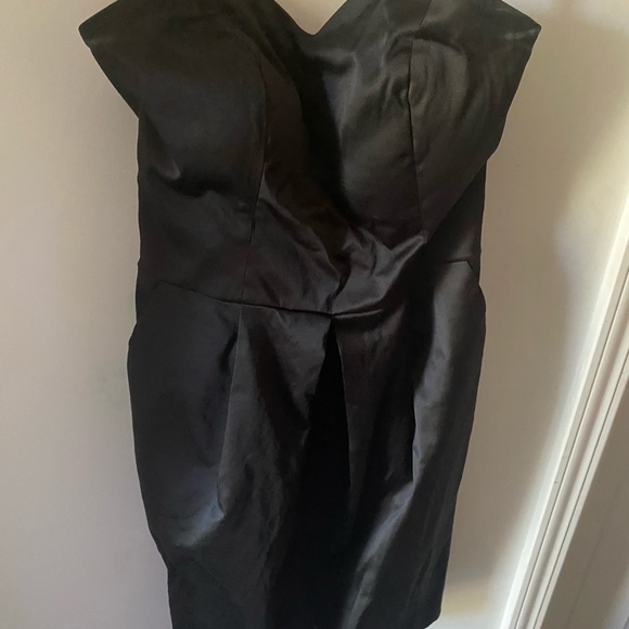 Cute little black dress - Picture 2 of 2